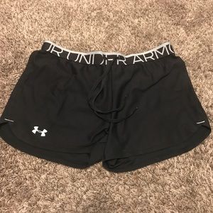 Women’s Under Armour Medium Black Play Up Shorts